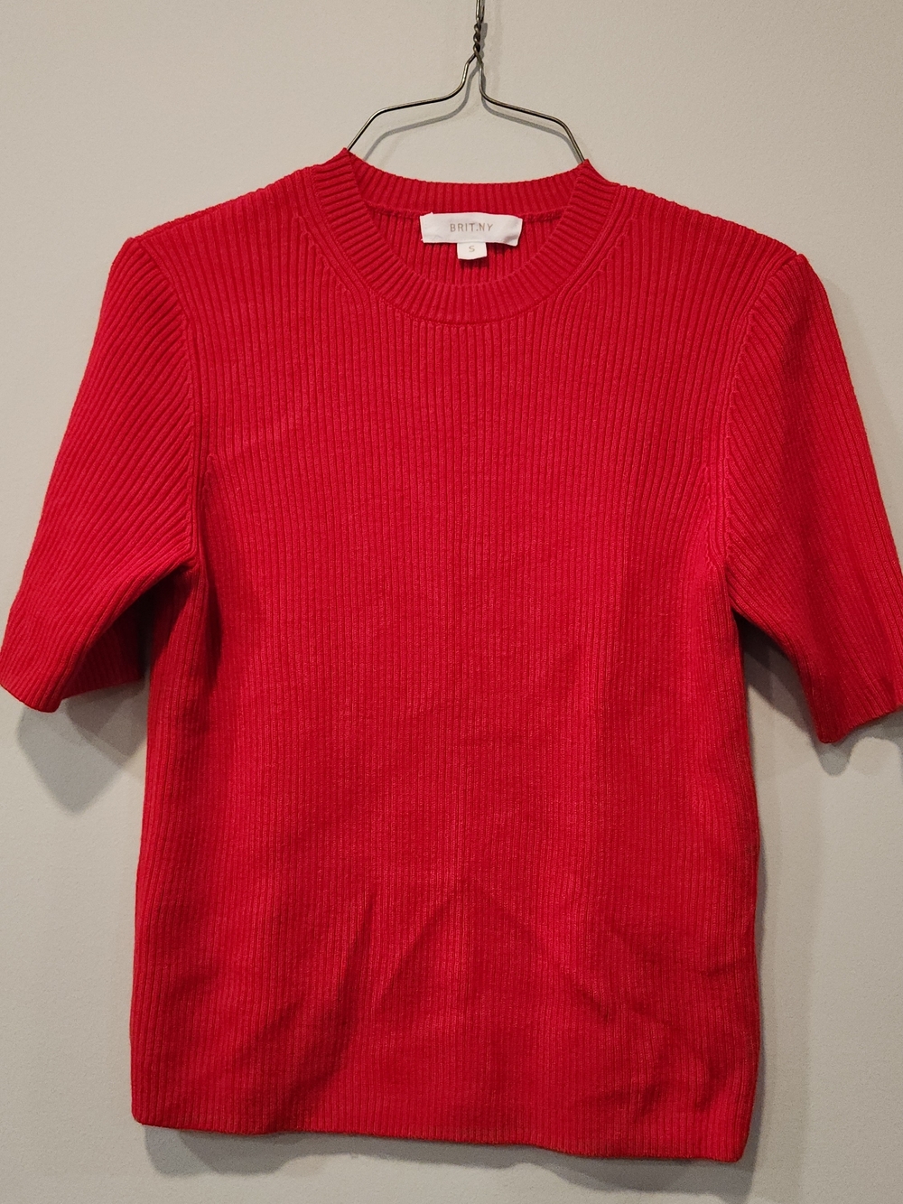 Red Ribbed Short-Sleeve Women's Sweater